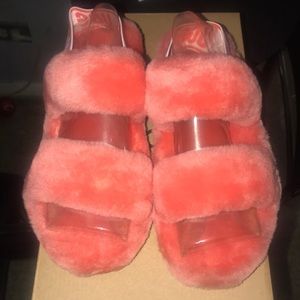 Fur sandals